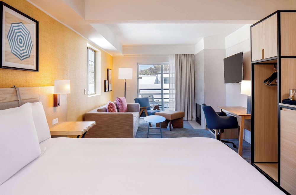 Hilton Garden Inn Dana Point Doheny Beach - photo 14