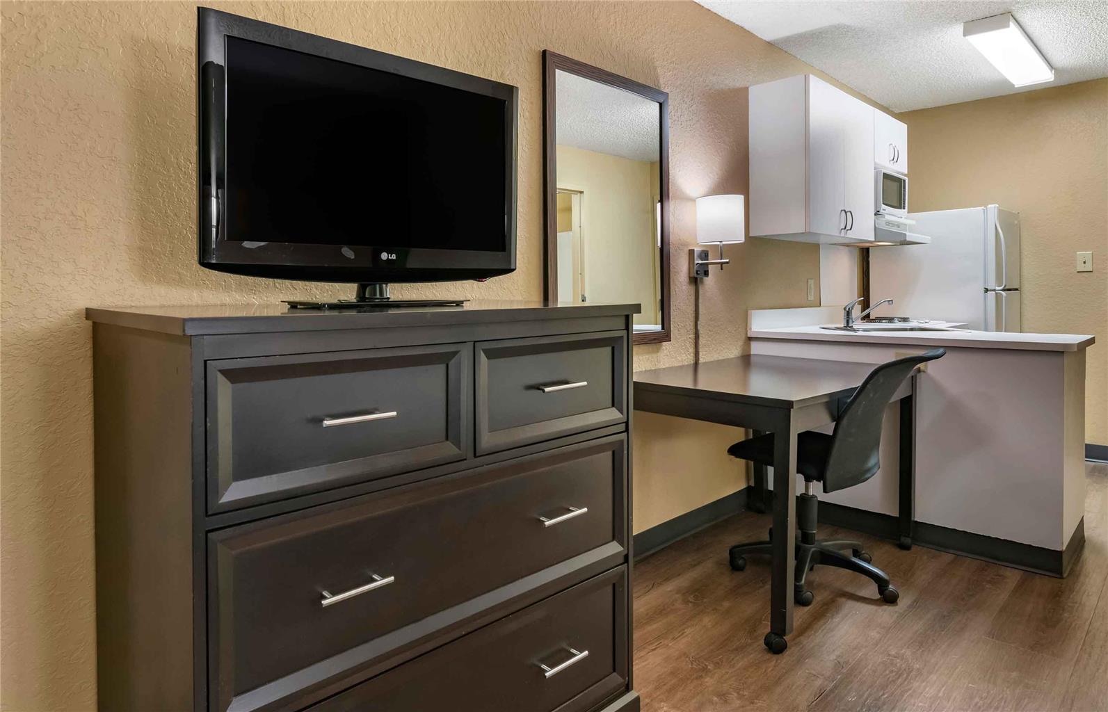 Extended Stay America Suites Orlando Theme Parks Major Blvd - photo 25