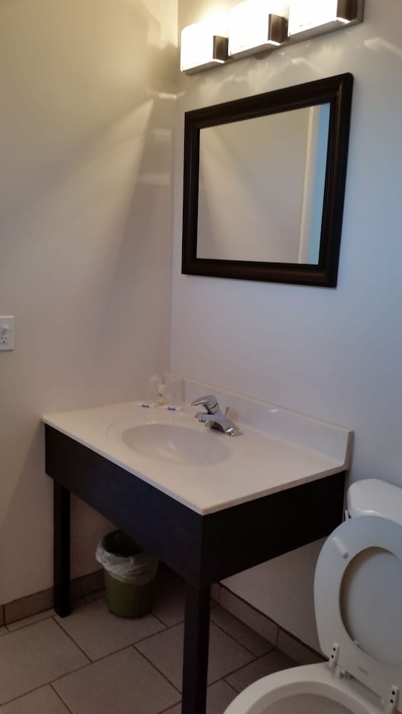 Surfside Motel - photo 17