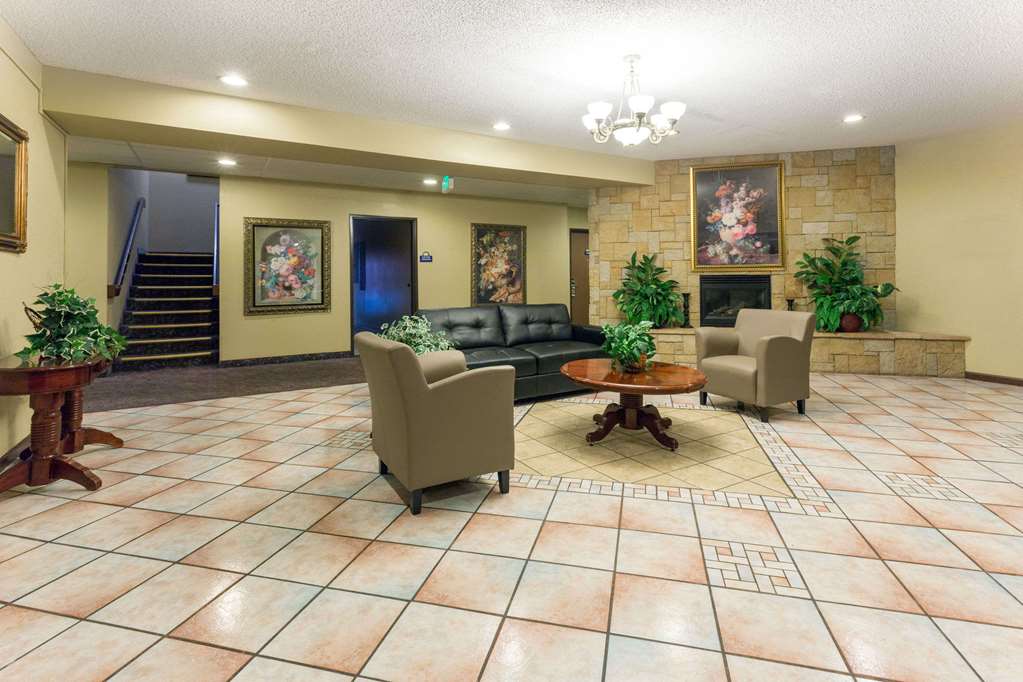 Days Inn by Wyndham Colorado Springs Airport - photo 3