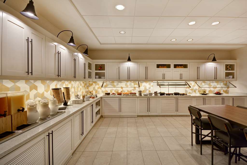 Hyatt Place Fresno - photo 12