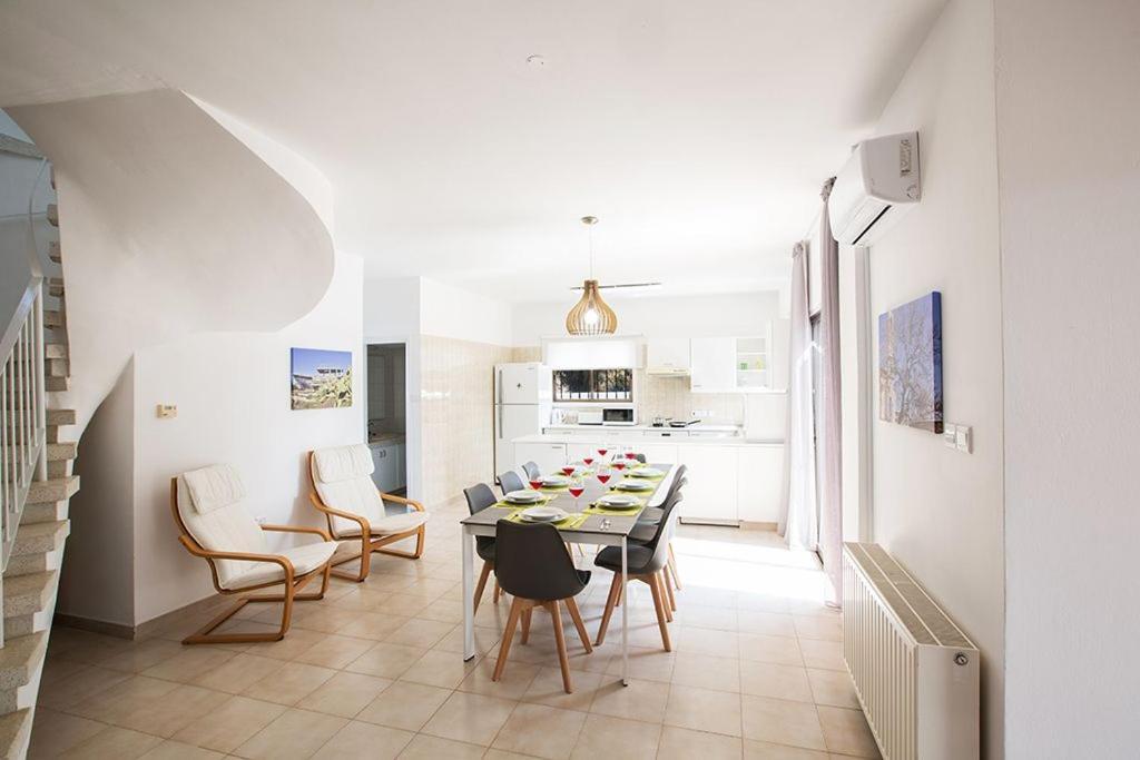 Villa Nepou Beautiful 4 Bedroom Villa Located In Ayia Napa
