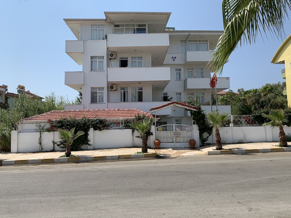 Nil Apart Hotel in Side, Turkey