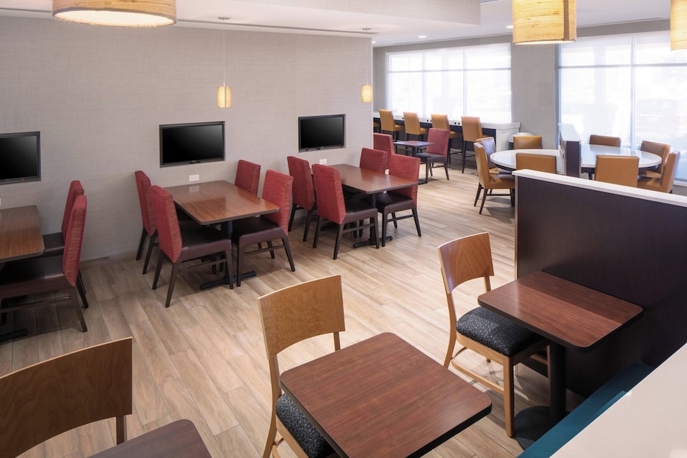 TownePlace Suites by Marriott Midland South I 20 - photo 24