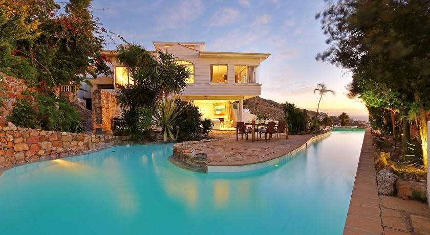 Hideaway Beach Villa — 4-Star Luxury Hotel in Cape Town, South Africa