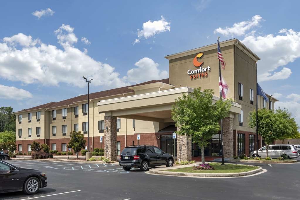 Comfort Suites Pell CIty near Logan Martin Lake - photo 3