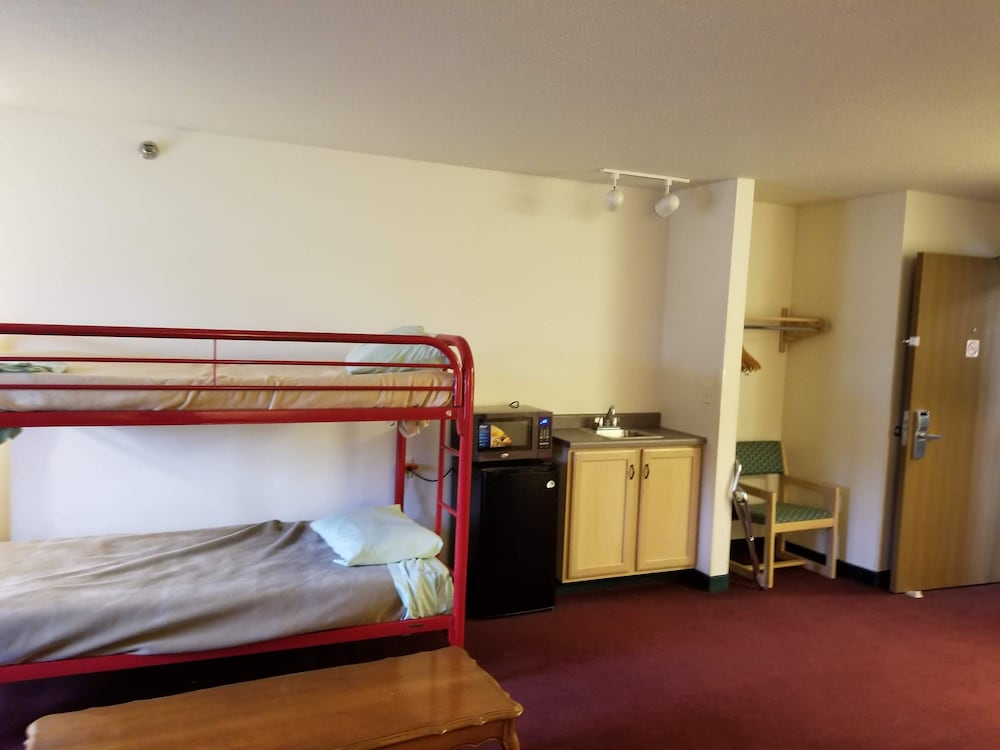 Bilmar Inn & Suites Dell Rapids Near Sioux Falls - photo 53