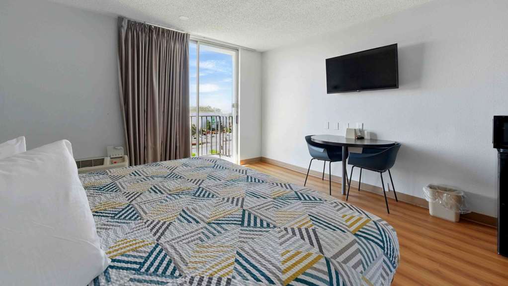 Motel 6 Atlanta GA Atlanta Airport - photo 24