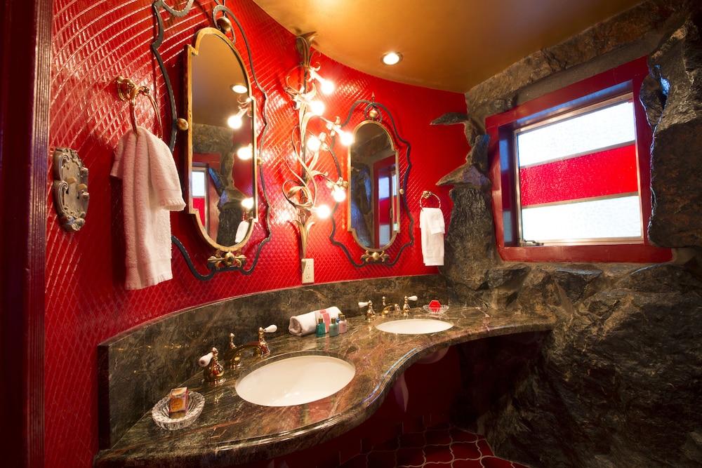 Madonna Inn - photo 299