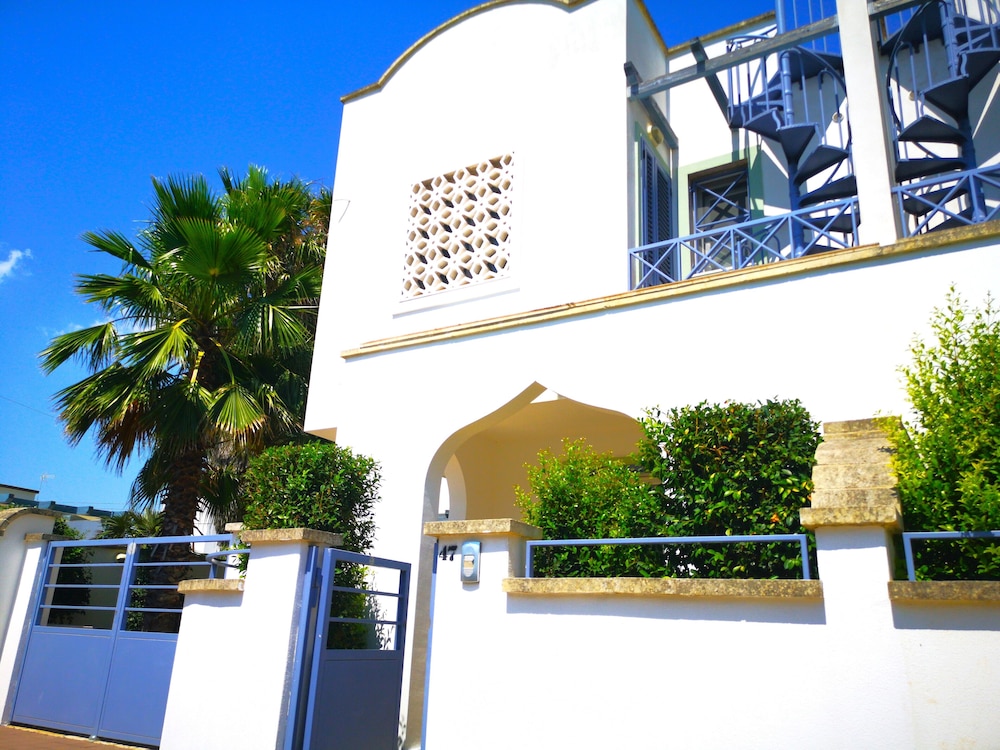 Villino Acqua Marina Vacation Home — 4-Star Luxury Hotel in Nardo, Italy