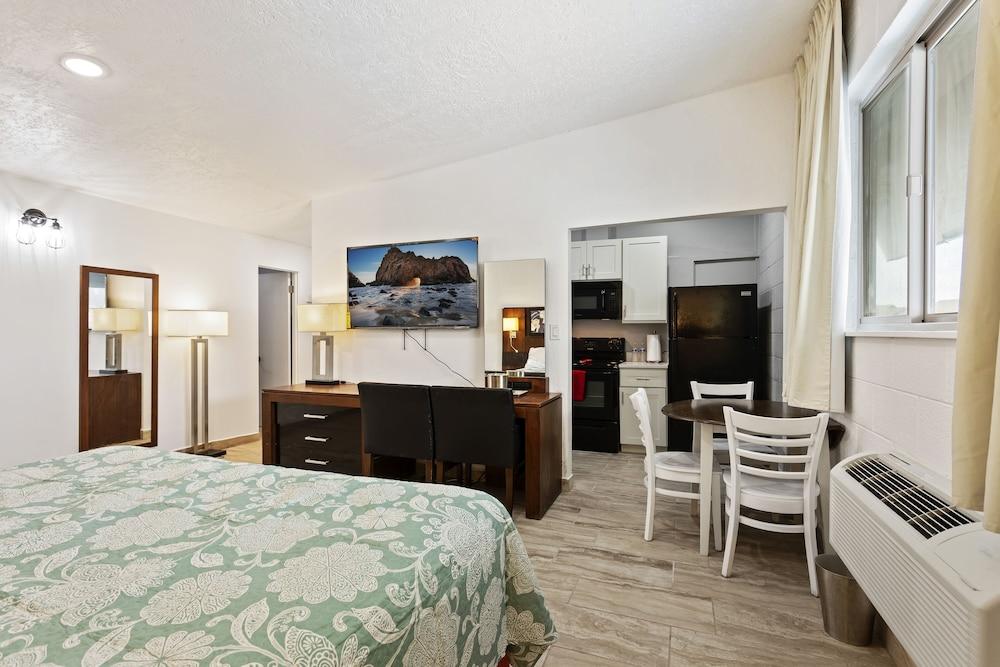 Temple View Inn - photo 2