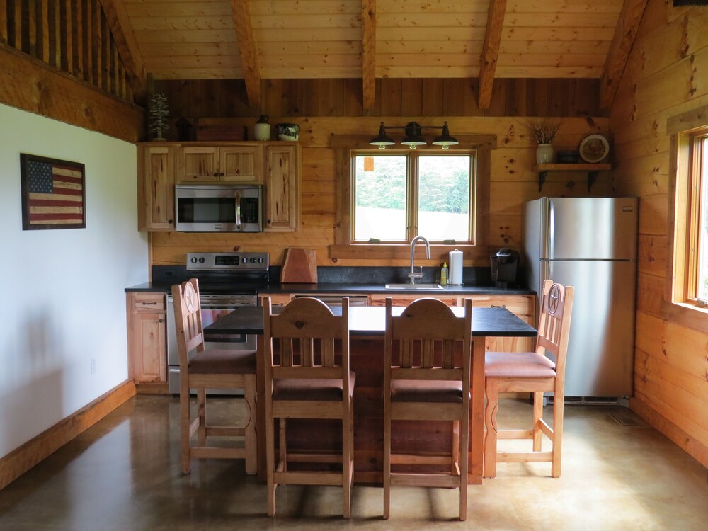 Southern Comfort Lakeside Cabin Resort - photo 16