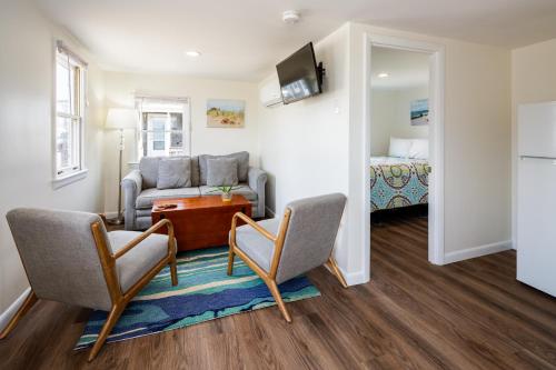 Truro Beach Cottages - photo 5