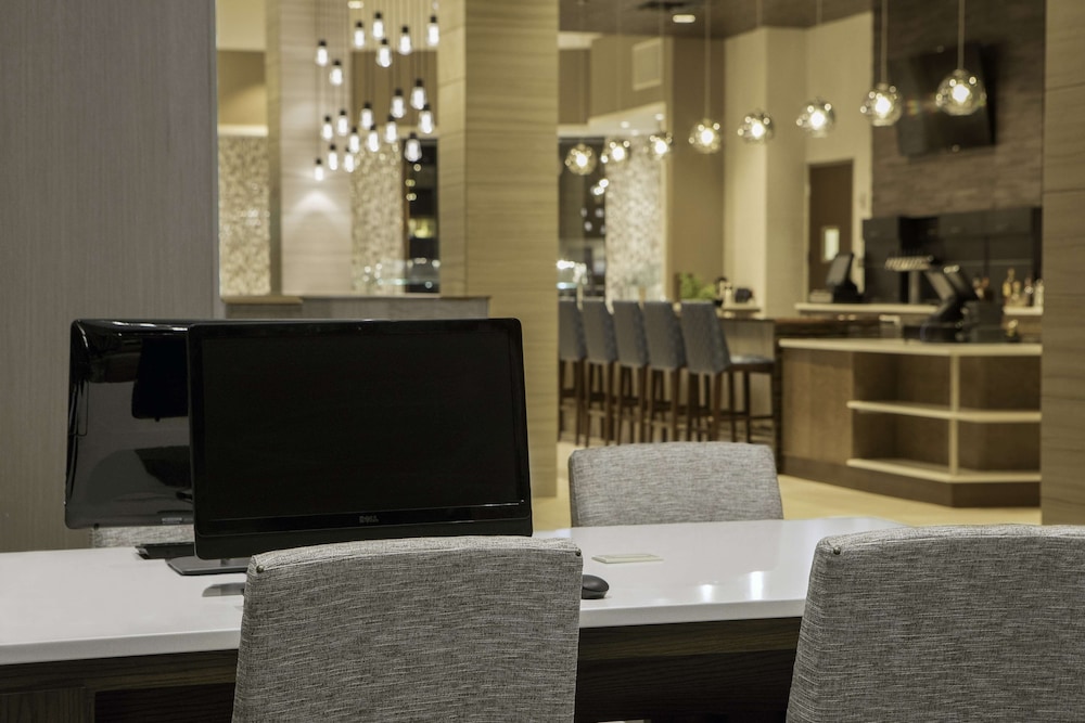 Hilton Garden Inn Minneapolis University Area - photo 46