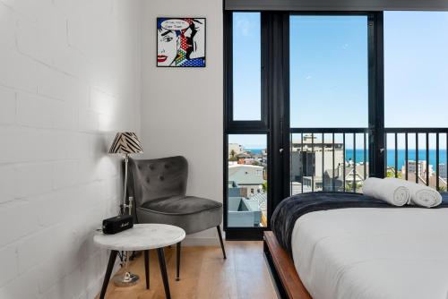 Top Floor Loft Dream Views Beachside