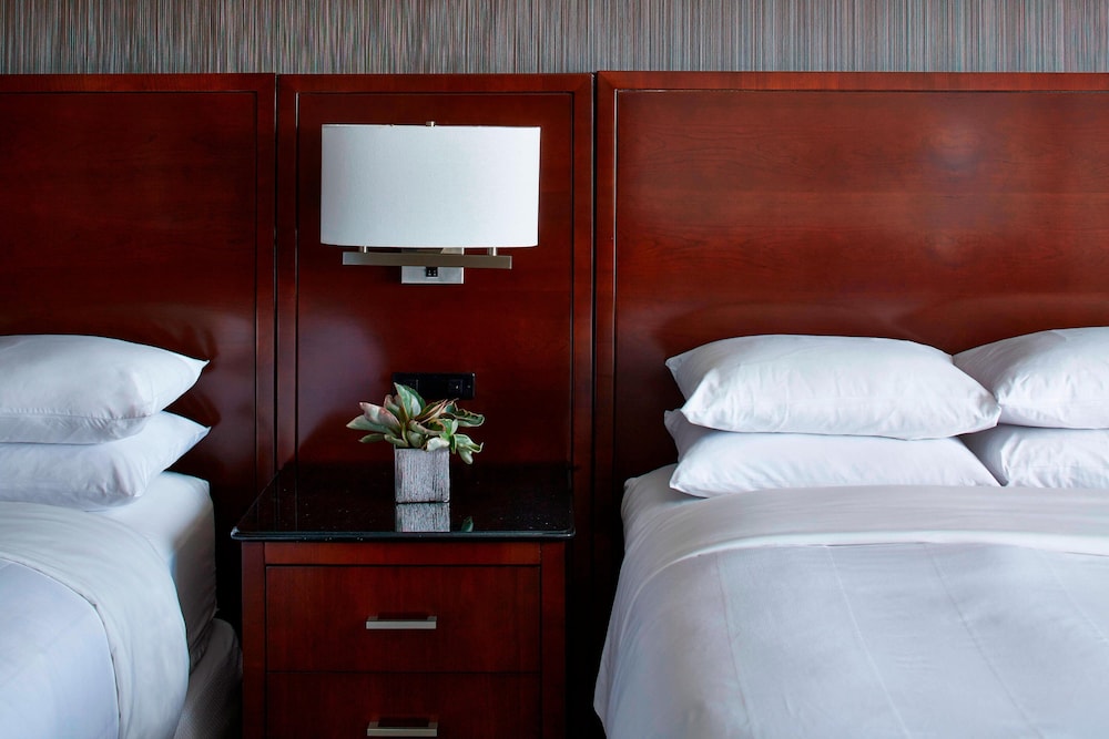 Marriott Minneapolis Southwest - photo 7