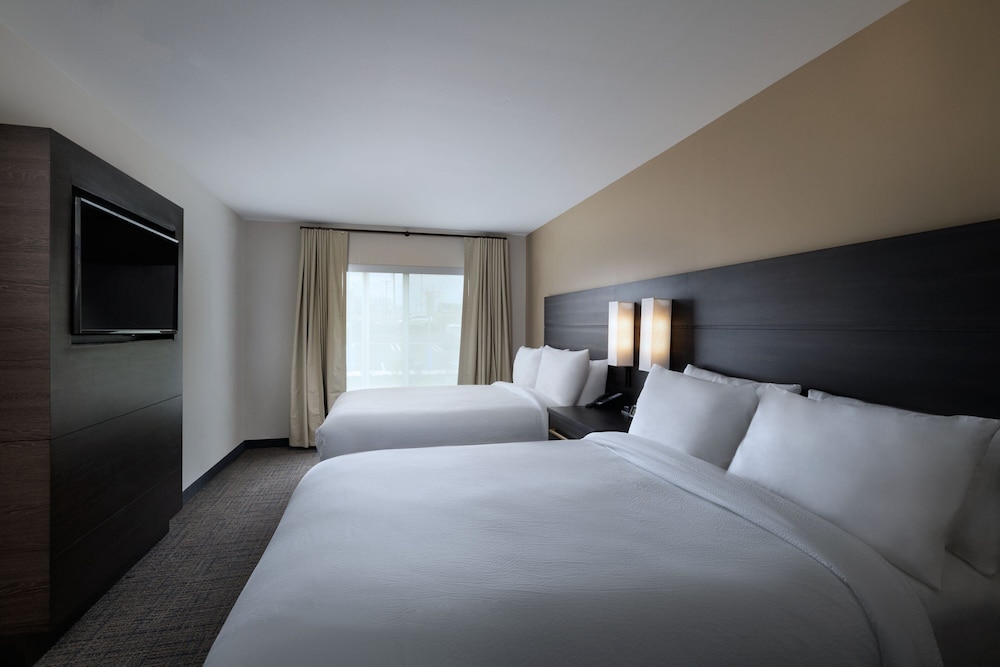 Residence Inn by Marriott New Brunswick Tower Center Blvd - photo 7