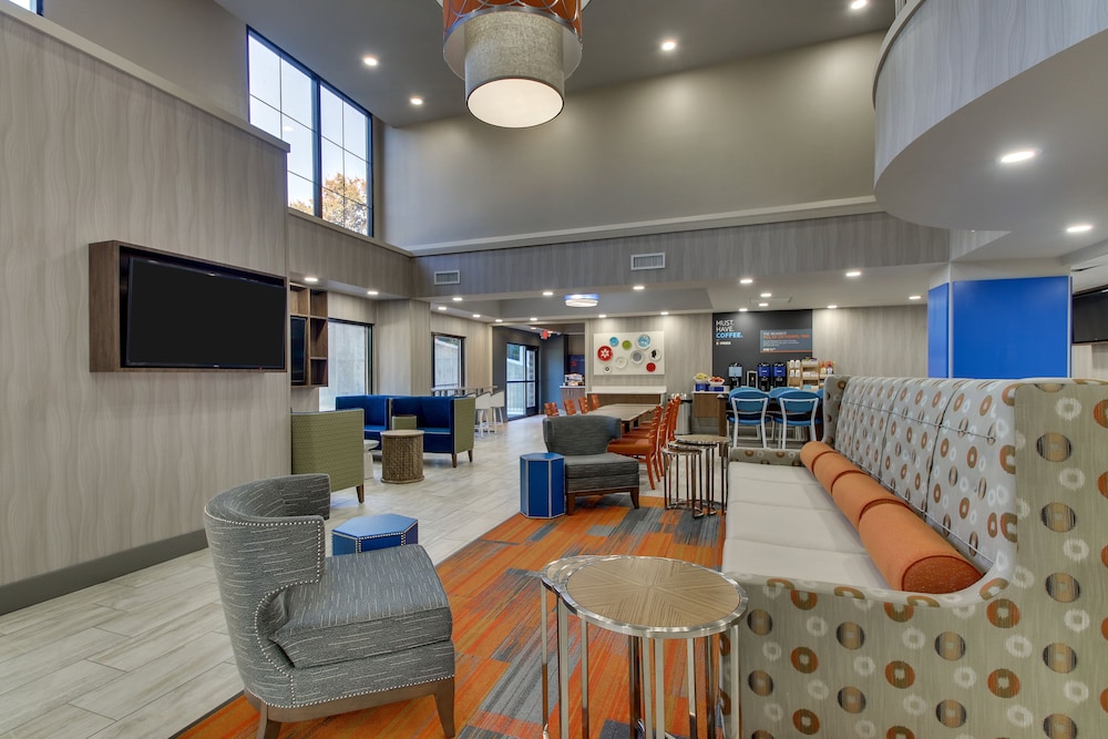 Holiday Inn Express & Suites Atlanta N Perimeter Mall Area by IHG - photo 33