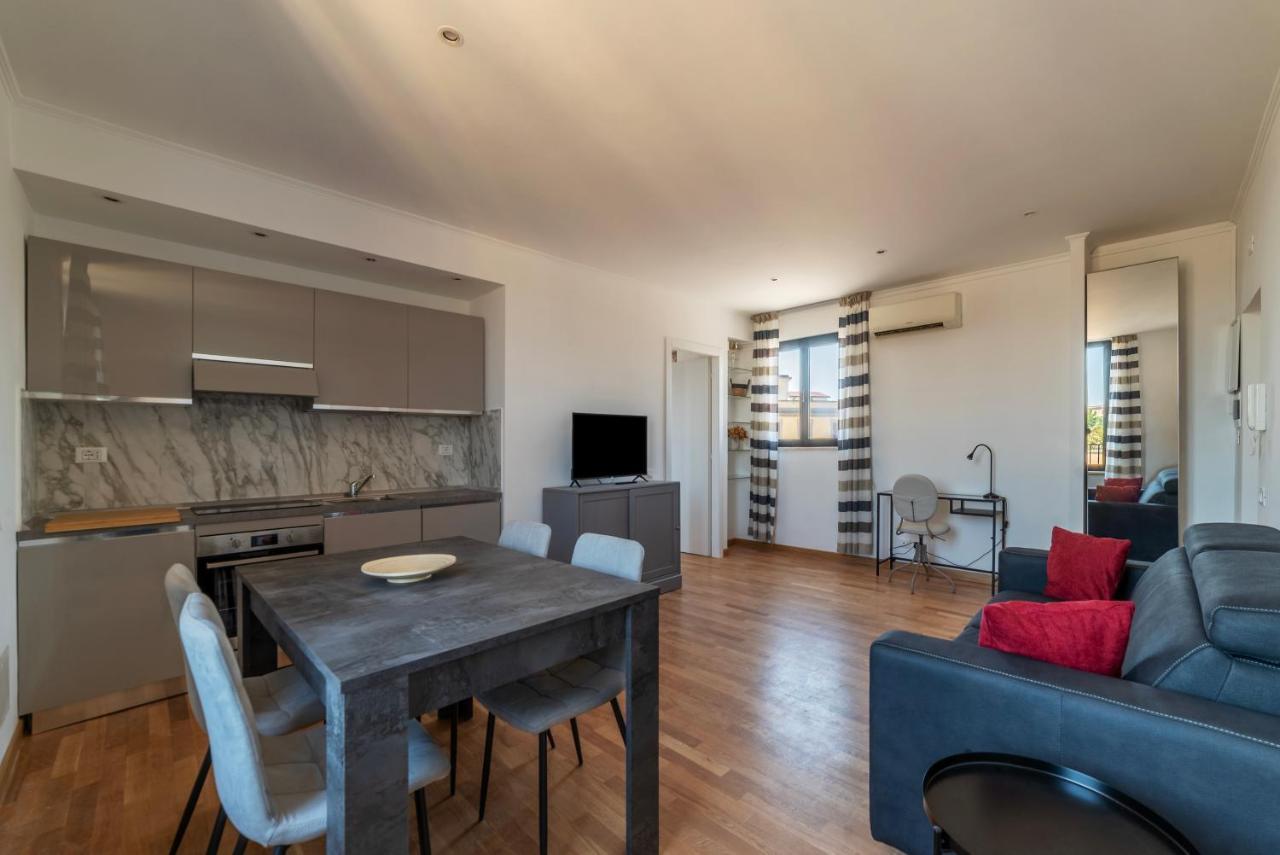 Guesthost Mm San Giovanni Apartment — 4-Star Luxury Hotel in Rome, Italy