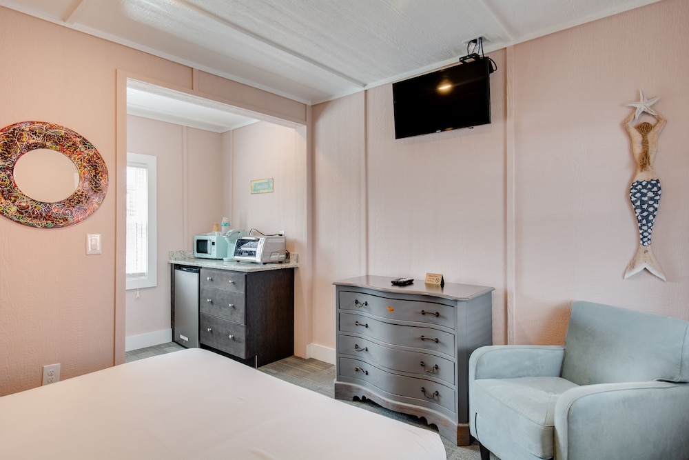 See Sea Motel - photo 43