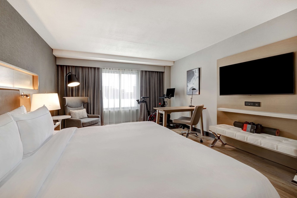 DoubleTree by Hilton Davenport - photo 28