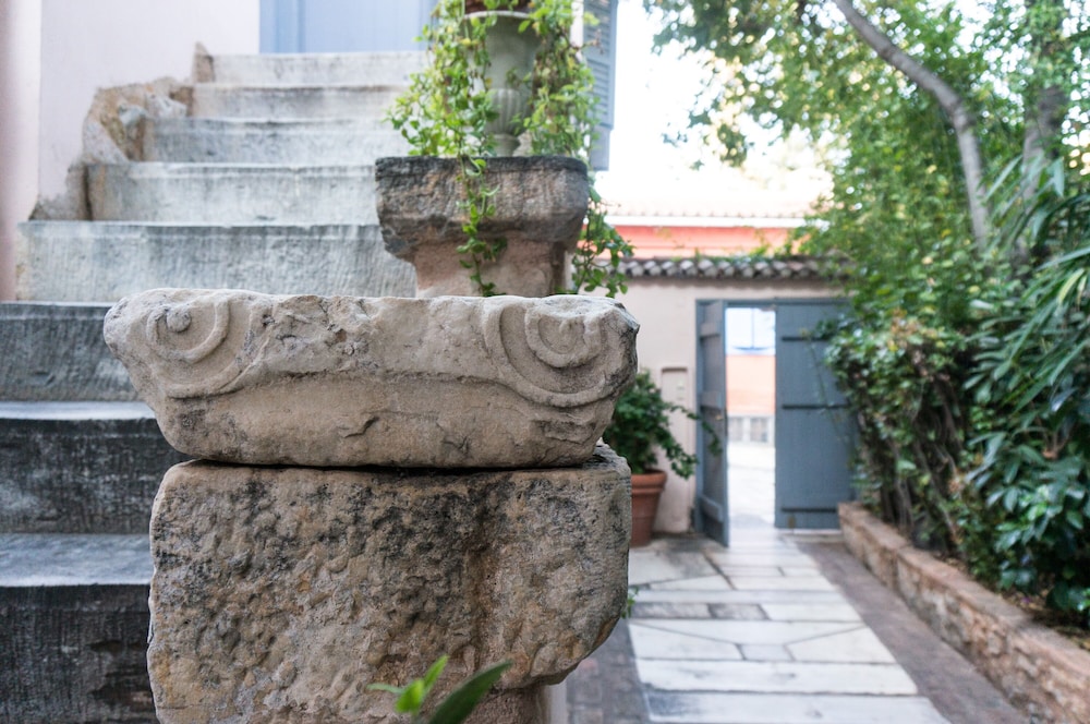 Acropolis Villa — 4-Star Luxury Hotel in Athens, Greece