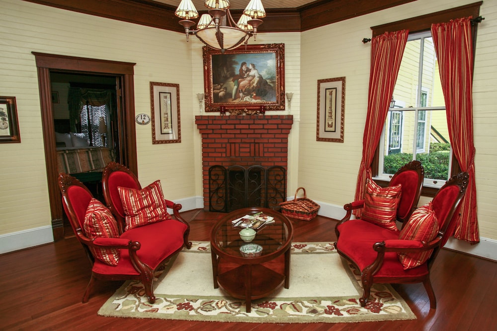 Coombs Inn and Suites in Apalachicola, United States