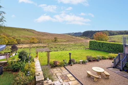 Cadshaw Country Views — 4-Star Luxury Hotel in Darwen, United Kingdom