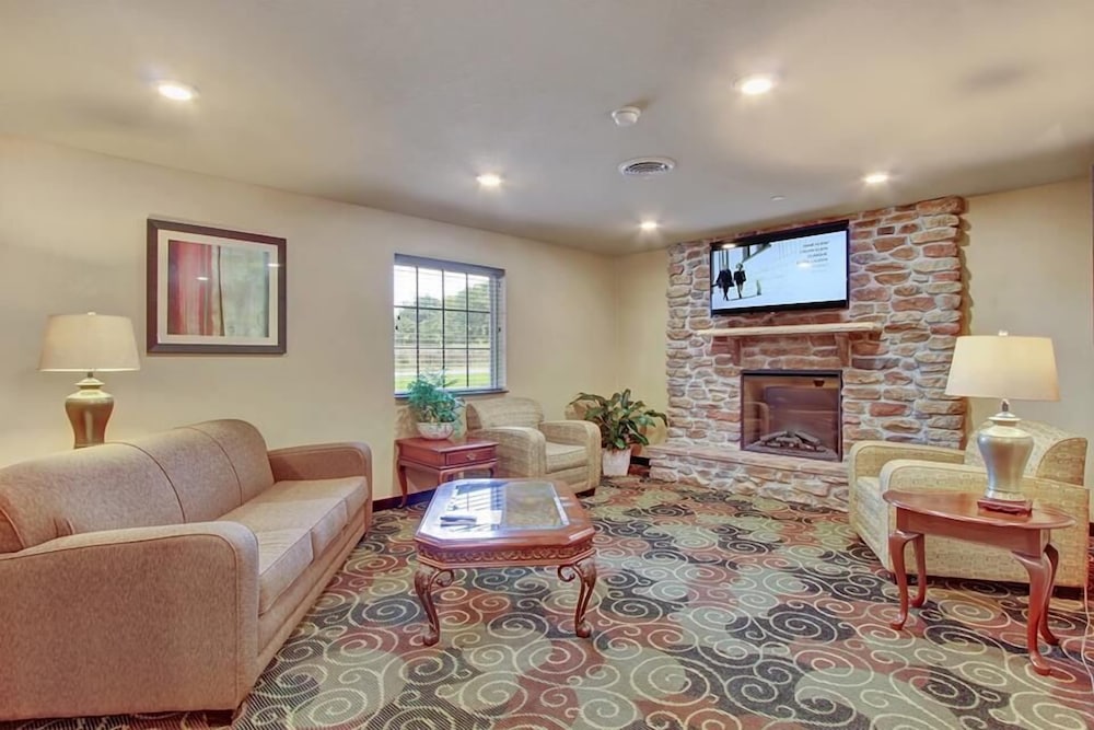 Cobblestone Hotel & Suites Waynesboro - photo 4