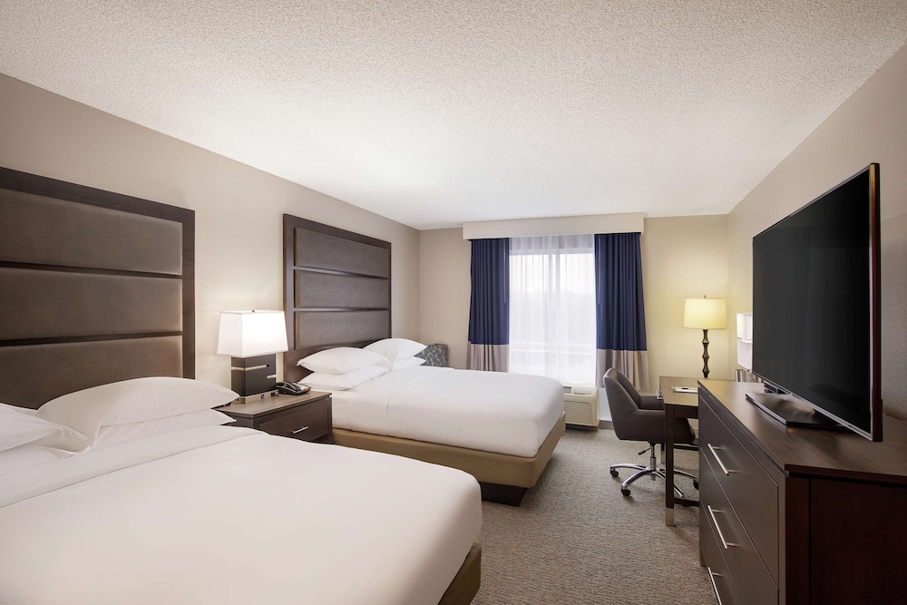 DoubleTree by Hilton Richmond Airport - photo 11