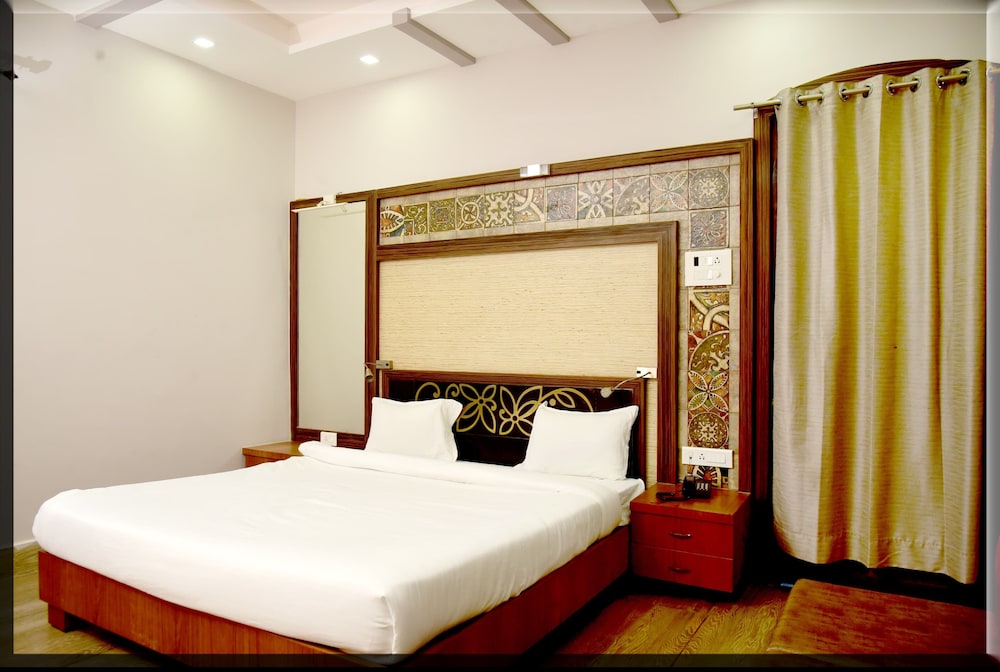 Hotel mani in Ujjain, India