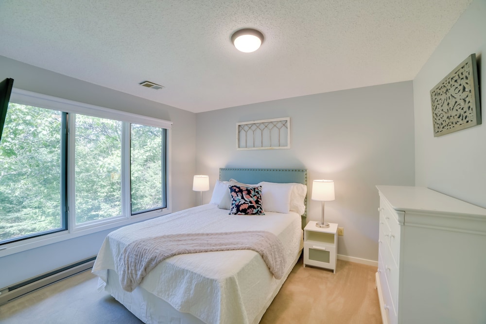 Wintergreen Resort Condo w Deck; Ski Hike Shops - photo 14