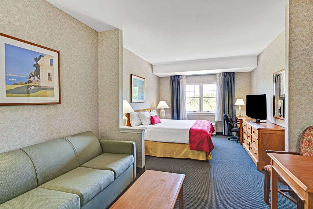 Ramada by Wyndham Saco Old Orchard Beach Area - photo 17