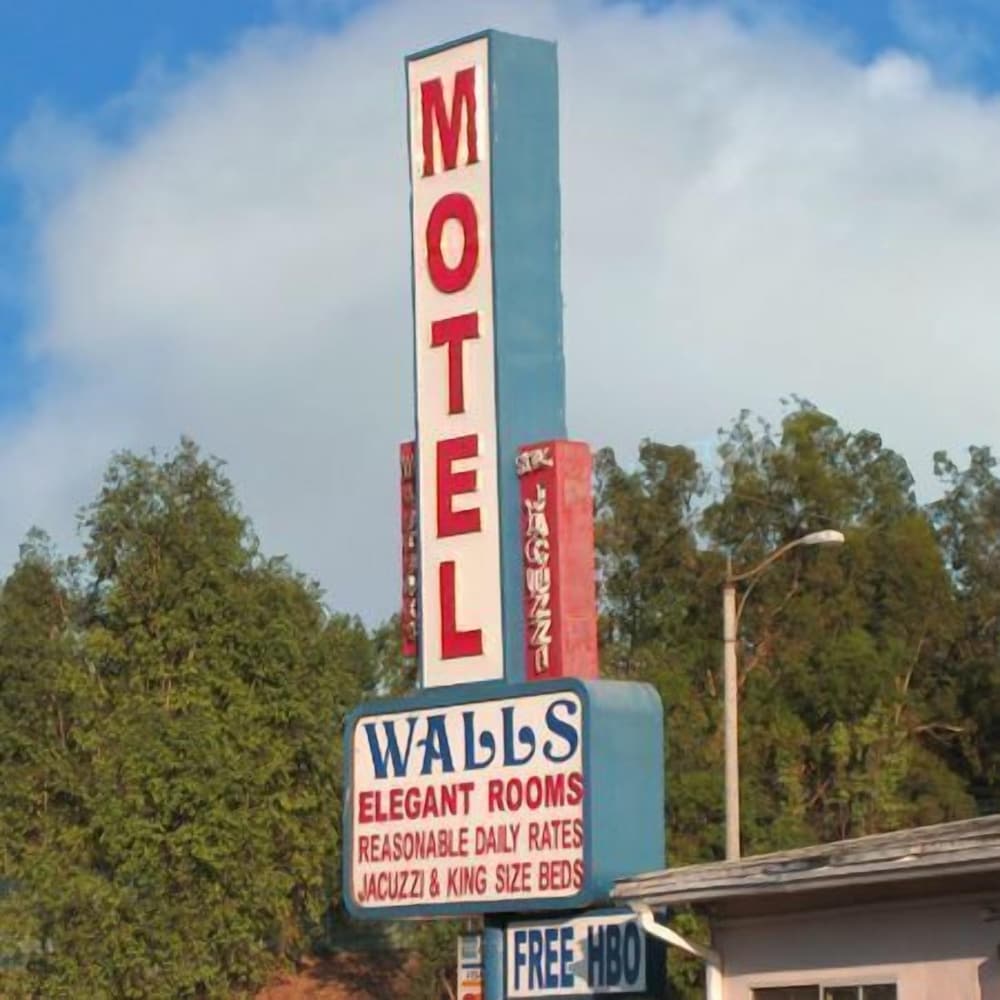 Walls Motel Long Beach - photo 52