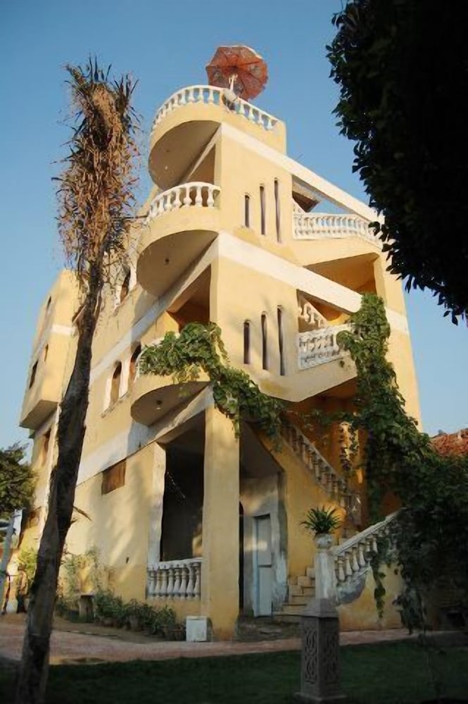 Sakkara Inn Hotel — Al Badrashayn