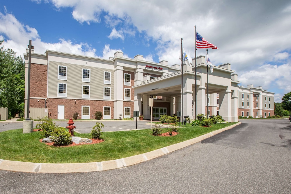 Hampton Inn & Suites Berkshires Lenox - featured photo