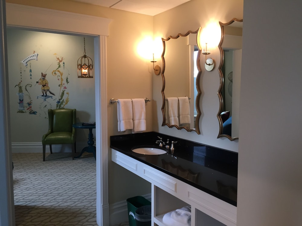 Perry Hotel - photo 23