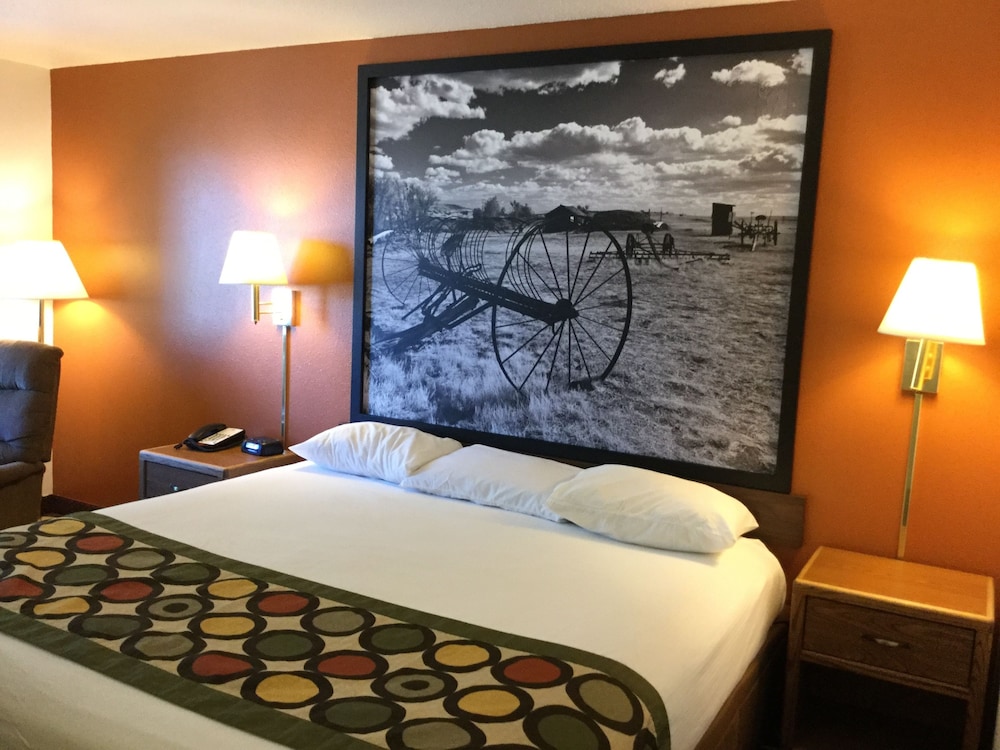 Super 8 by Wyndham Aberdeen East - photo 4