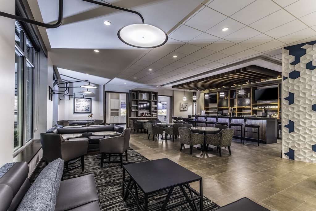Hyatt Place Delano - photo 13
