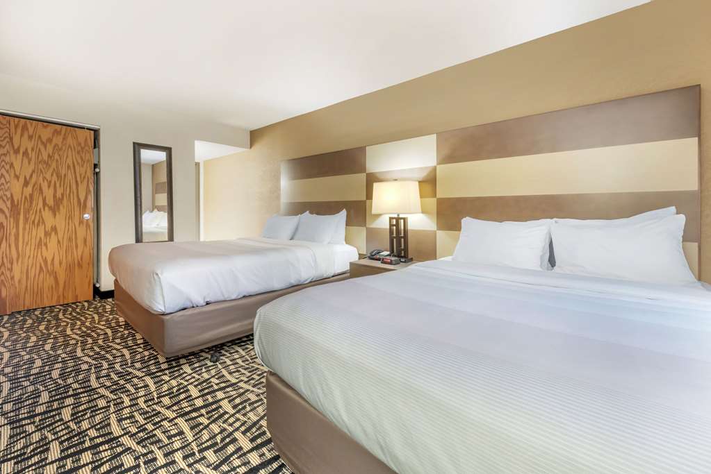Quality Inn & Suites Mayo Clinic Area - photo 17