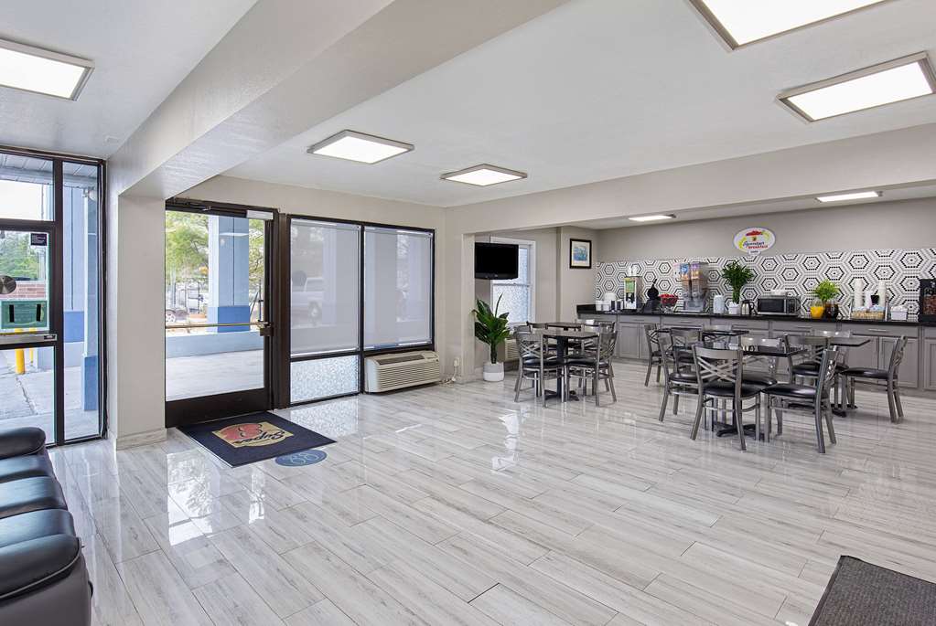Super 8 by Wyndham Nashville West - photo 11