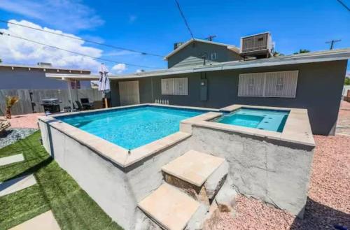 Modern Elegance in the Heart of Las Vegas