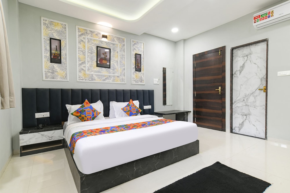 Fabhotel Rk - last minute hotel in Indore