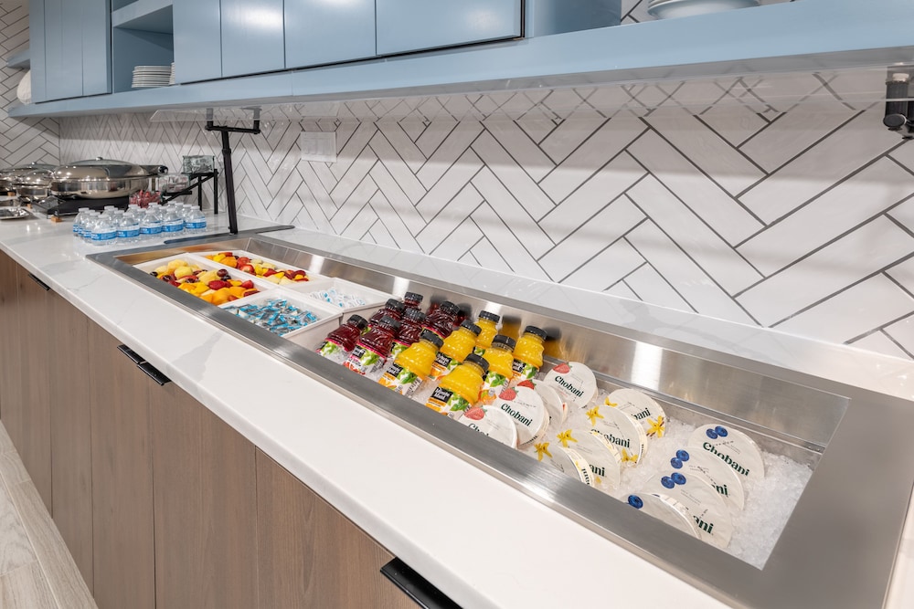 Staybridge Suites Phoenix Glendale Sports Dist by IHG - photo 57