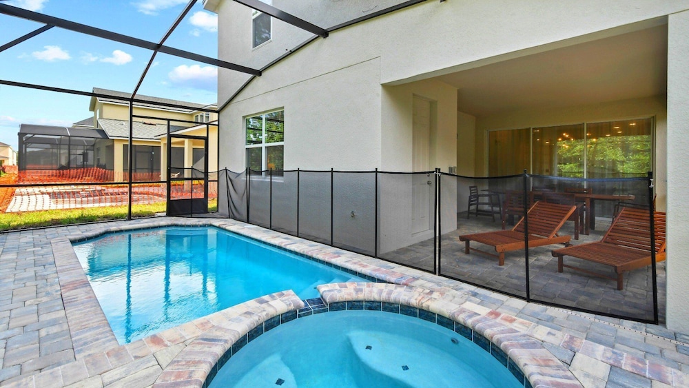 Disney Getaway: Pool Spa & Lake Views - photo 37