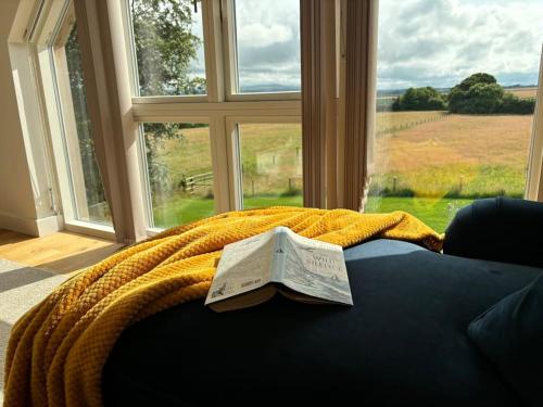 Forest Retreat With Wood Stove In Skåne — hotel in Osby