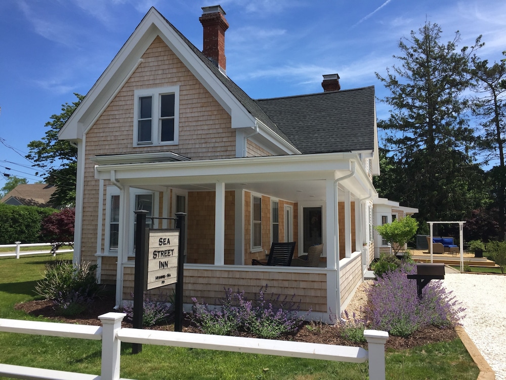 Sea Street Inn - photo 45