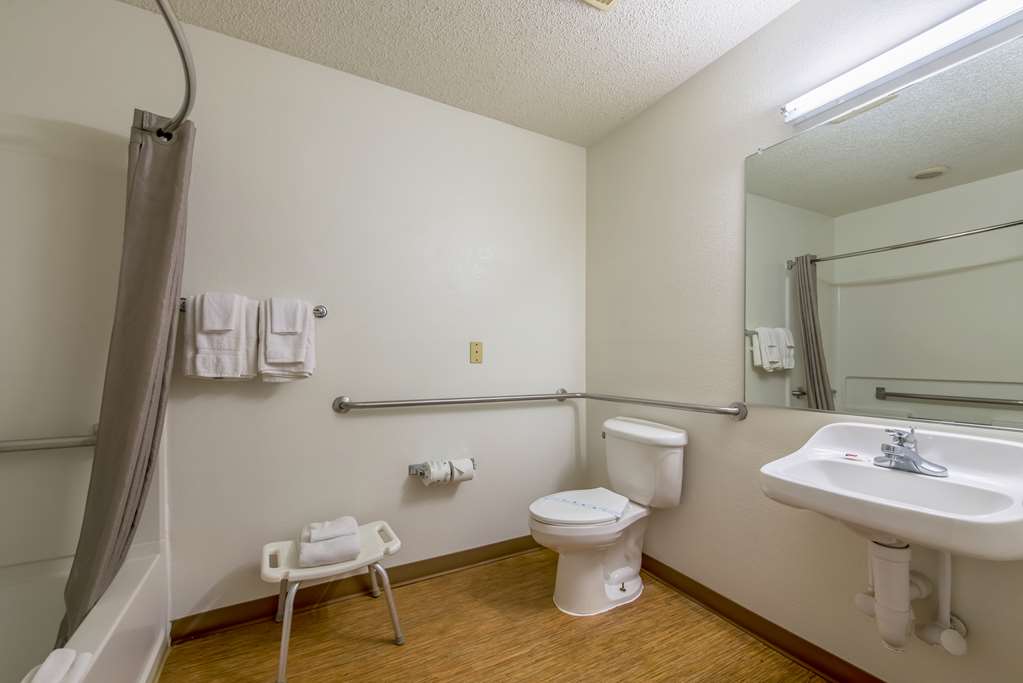 Motel 6 Indianapolis Carmel - photo 19