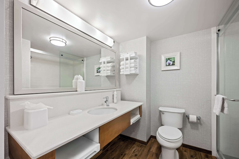 Hampton Inn & Suites Wilson I 95 - photo 27