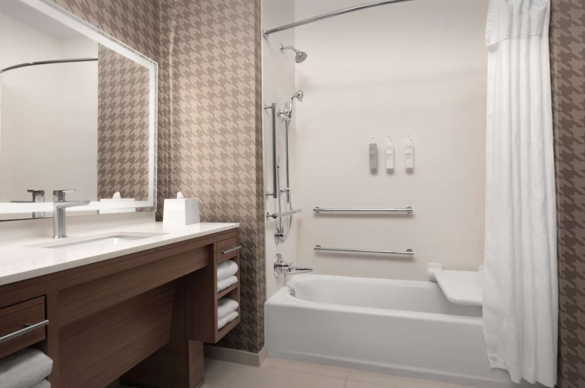 Home2 Suites by Hilton Bloomington Normal - photo 31